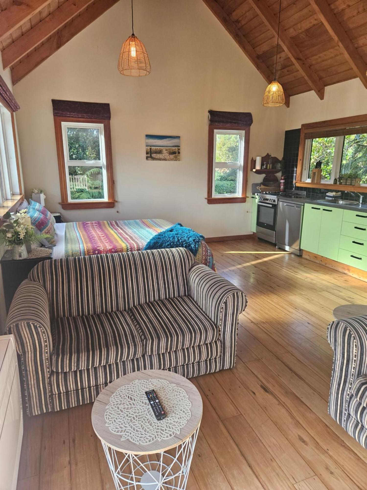 The Blackhouse Cottage Hokitika Exterior photo